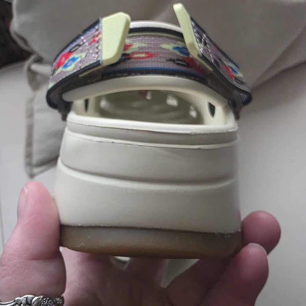 Crocs Classic Hiker Ikat Clog with Multi-Color Strap - Cream - Picture 4 of 7